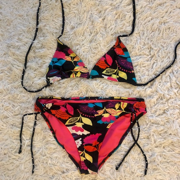 Roxy Reversible Side Tie Bikini - Picture 1 of 3